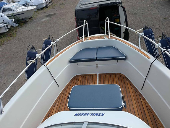 Askeladden 645 Spider & Mercruiser 4,3 MPI V6, 220 hk -2002 5 of 5