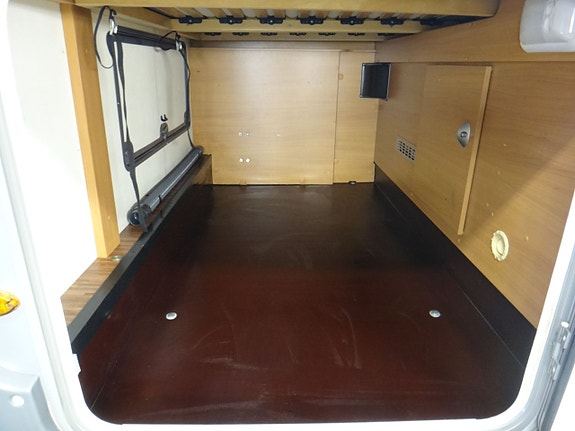 Bürstner Nexxo T 687 "Queensbed " Hög lastvikt " Endast 2 äg 15 of 20