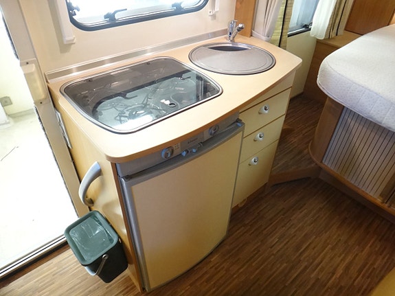 Bürstner Nexxo T 687 "Queensbed " Hög lastvikt " Endast 2 äg 4 of 20