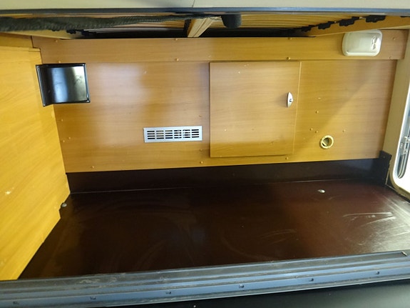 Bürstner Nexxo T 687 "Queensbed " Hög lastvikt " Endast 2 äg 16 of 20