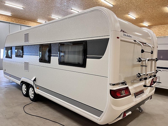 HOBBY 650 KFU. SPARA ÖVER 100,000 KR INKL:TÄLT. NY VAGN