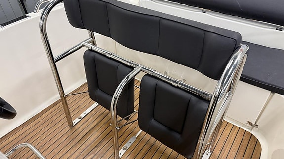 Uttern S64 med Mercruiser 4,3L MPI -12 4 of 10
