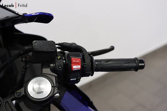 Yamaha R125 9 of 10