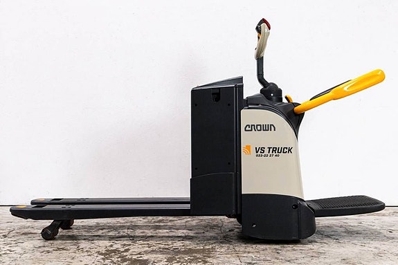 Crown WT 3040 E, smidig & stryktålig låglyftare 4 of 11