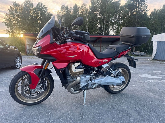 Moto Guzzi V100 Mandello 1.04 V-Twin Euro 5 3 of 4