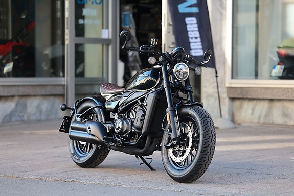 CFMOTO 450 CL-C Bobber | Nebula Black 4 of 15
