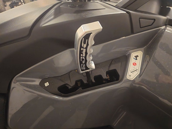 Can-Am  Outlander MAX ABS Broms DPS 1000R T Finans 995:-/mån 8 of 13