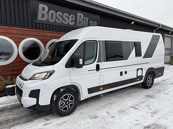 Adria Sun Living V 65 SL *Automat* *Långbädd* 2 of 11