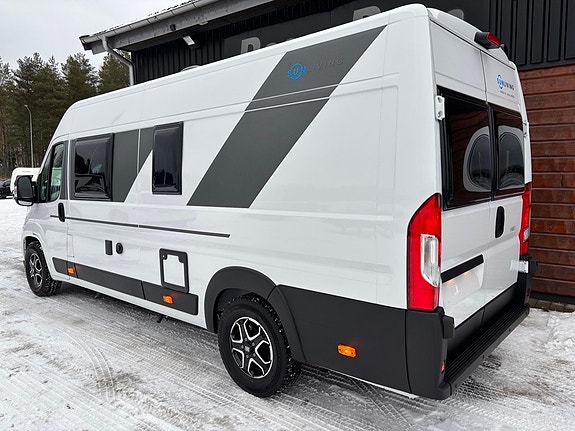 Adria Sun Living V 65 SL *Automat* *Långbädd* 3 of 11