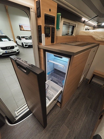 Knaus Tourer CUV Cuvision 500 MQ Mässerbjudande I AUT I 150hk I Pop-Up I 6m 14 of 19