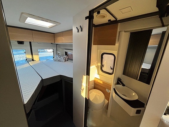Adria Twin 640 SLB 60 YEARS 10 of 20