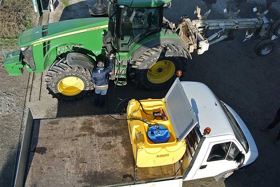 Transport tank Diesel/adbluetank 900+100 liter 3 of 4