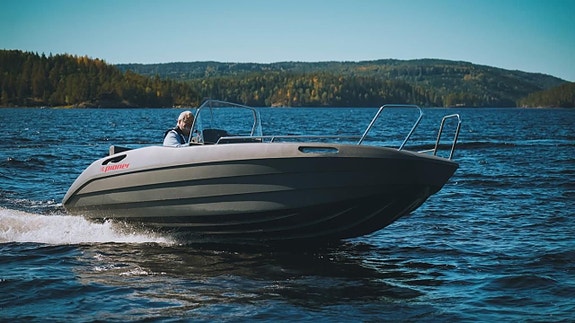 Pioner 16 Explorer  SE med smal styrpulpet - Yamaha F60 FETL 3 of 3