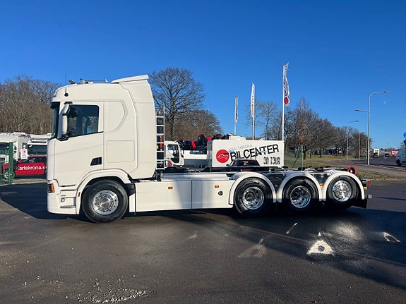 Scania R500 8x4*4 Tridem 26 T Hiab Lastväxlare Fullutrustad 2 of 12