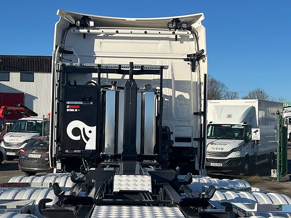 Scania R500 8x4*4 Tridem 26 T Hiab Lastväxlare Fullutrustad 8 of 12