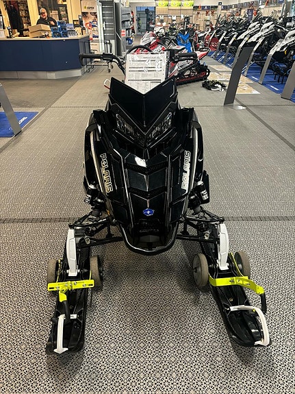 Polaris 600 Pro Rmk 155 ABRIS Sälen Köp ONLINE 2 of 9