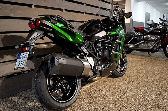 Kawasaki Ninja H2 SX SE 5 of 5