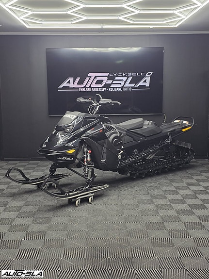 Ski-Doo Summit Expert 850 E-TEC Turbo R 154 *Momsad