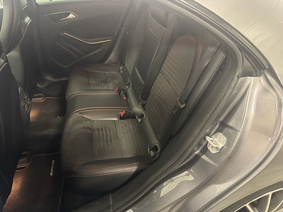 Mercedes-Benz CLA45 10 of 16
