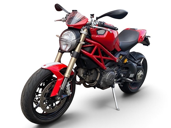 Ducati Monster 1100 EVO 3 of 6