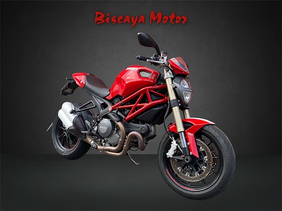 Ducati Monster 1100 EVO 2 of 5