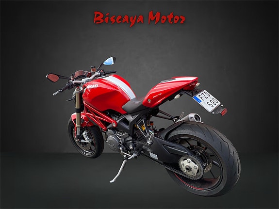 Ducati Monster 1100 EVO 5 of 5