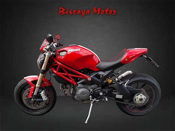 Ducati Monster 1100 EVO 4 of 5