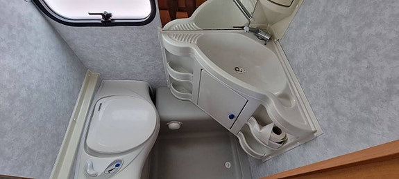 Adria Altea 502 LS Långbäddar 7 of 8