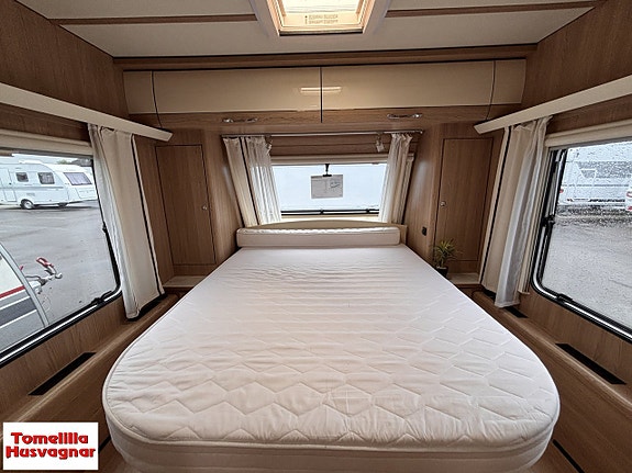 LMC 695 VIP Queenbed ALDE 8 of 14