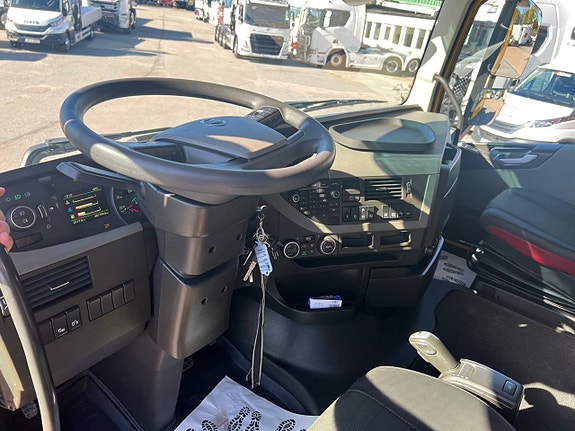 Volvo FH13 460 6x2 Dragbil Hydraulik Euro 6 *29 700 Mil* 12 of 12