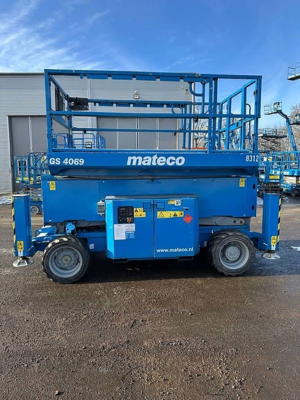 Genie GS4069 RT - Saxlift Diesel 14 meter 4 of 5