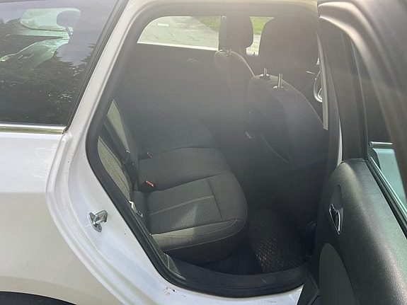 Opel Astra 10 of 24
