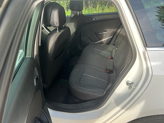 Opel Astra 9 of 24