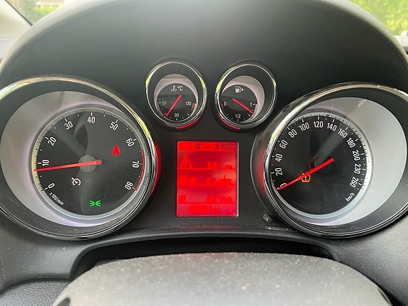 Opel Astra 8 of 24