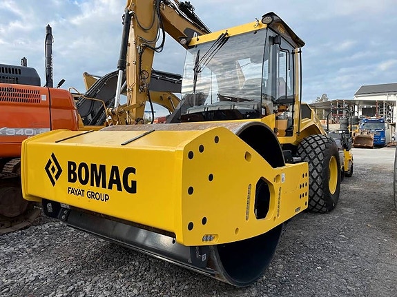 Bomag BW219D-5 Uthyres/For Rental 2 of 2