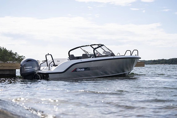 Yamarin Cross 55BR 2025 + Yamaha F115LB *Extrautrustad*