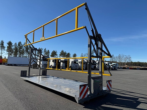 Hakarps - lastväxlarflak med hydrauliska sidor för balar 10 of 12