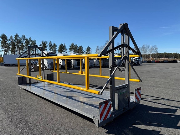Hakarps - lastväxlarflak med hydrauliska sidor för balar 12 of 12