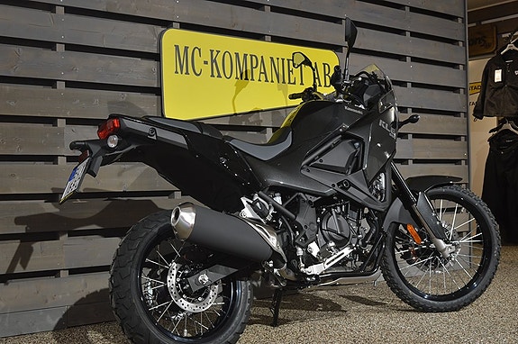 Kawasaki KLE500 2 of 5