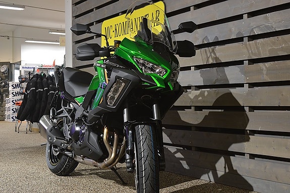Kawasaki Versys 1100 SE 3 of 5