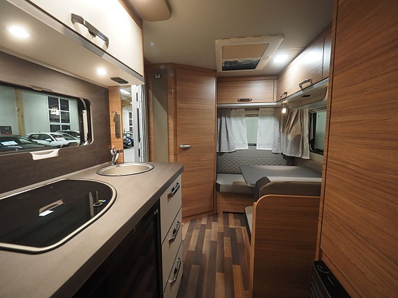 Weinsberg CaraOne 390 QD Mässerbjudande 1439:-/mån I Edition HOT 13 of 16