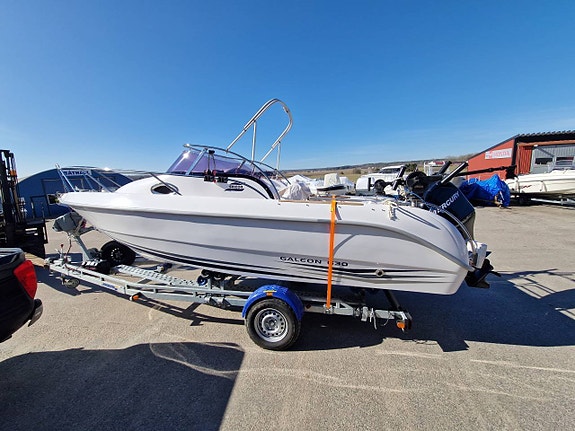 Galeon 630 WA-07 Mercury F115ELPT EFI-07 6 of 11