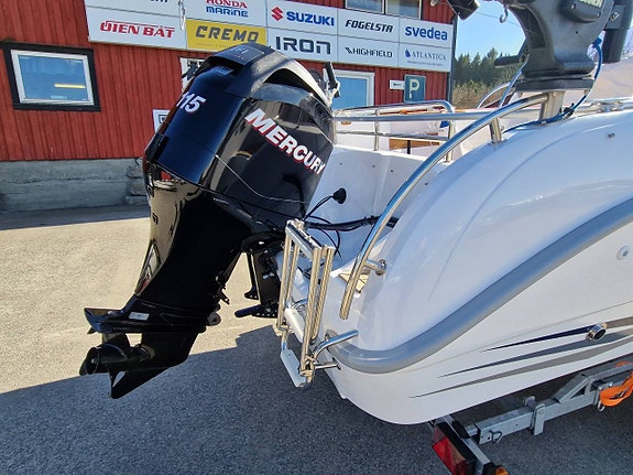 Galeon 630 WA-07 Mercury F115ELPT EFI-07 8 of 11