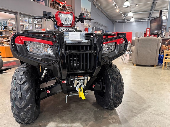 Honda TRX520FA Rubicon Explore 8 of 10