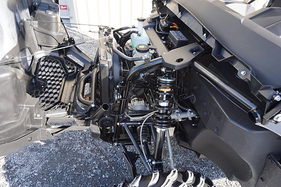 CFMOTO UFORCE 600 4X4 Servo Traktor A el B reggad 24 of 28