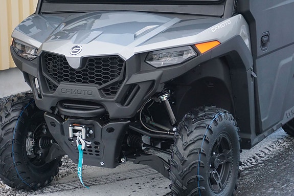 CFMOTO UFORCE 600 4X4 Servo Traktor A el B reggad 10 of 28