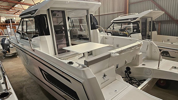 Jeanneau MF 795 Cruiser Ser 2 ny 2023 Yamaha F200 XCA2 vit