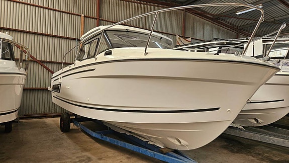 Jeanneau MF 795 Cruiser Ser 2 ny 2023 Yamaha F200 XCA2 vit 8 of 12