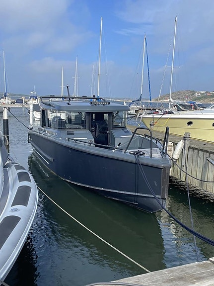 XO 260 Cabin Mercury 300 V8