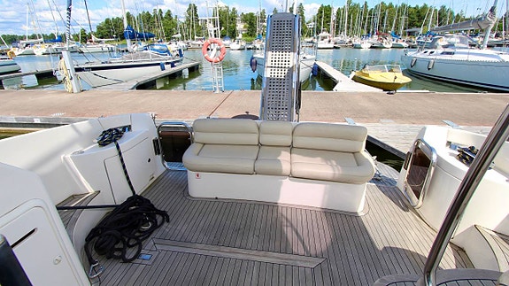 Azimut 42 Evo  2009  Finland 6 of 12